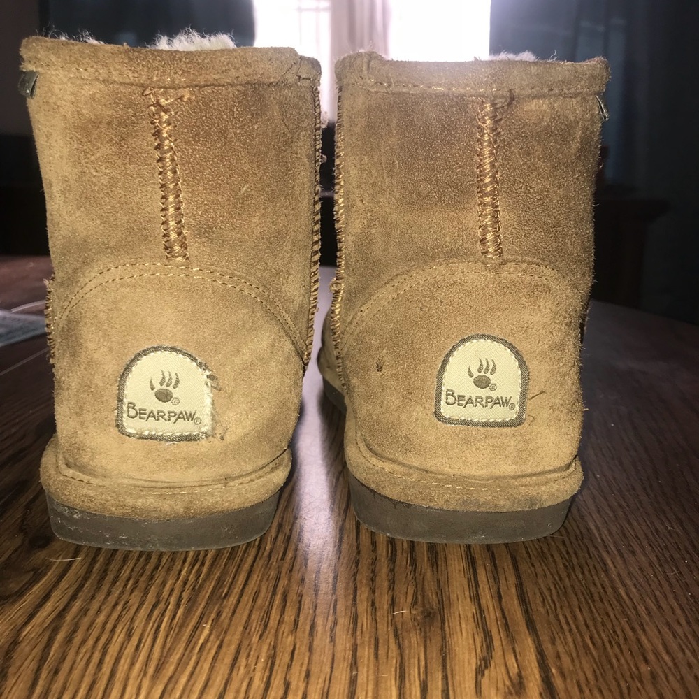 Bearpaw short boots